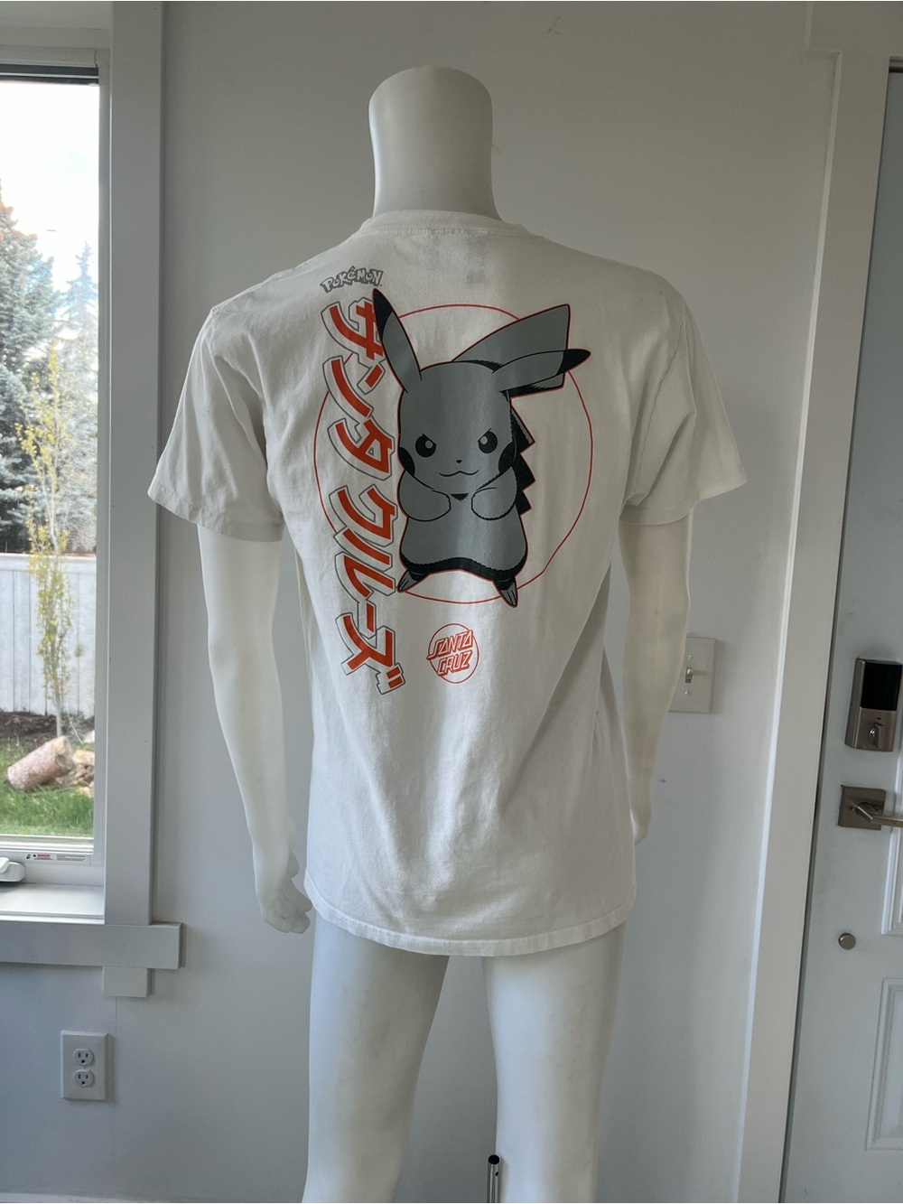 Santa Cruz x Pokémon Pikachu Graphic T-Shirt White Anime Skate Tee Men’s medium